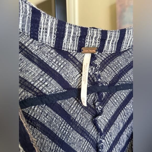 Free People Morning Stripe Dolman Tie Sleeve Top Navy White XS Boho Pocket - Picture 3 of 6